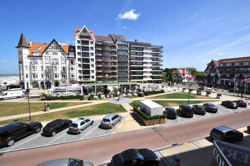 VERHUUR Appartement 1 SLPK Knokke-Zoute -  op het Albertplein
