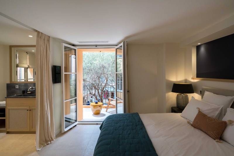 VERKOOP  Dorpswoning / Appartement 3 SLPK SAINT-TROPEZ - TOPLOCATIE - CENTRUM