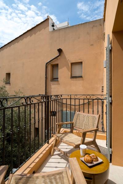 VERKOOP  Dorpswoning / Appartement 3 SLPK SAINT-TROPEZ - TOPLOCATIE - CENTRUM