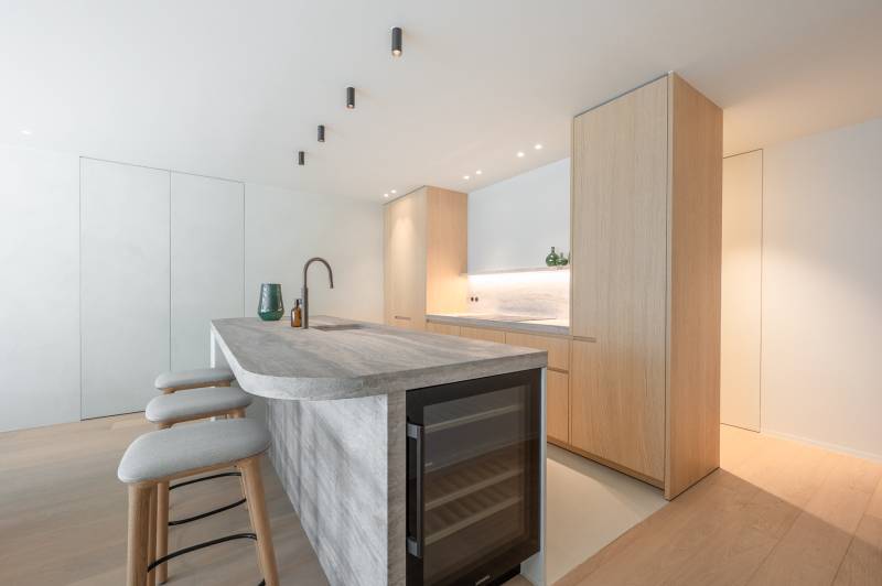 VERKOOP Appartement 3 SLPK Knokke-Zoute - zijdelings zeezicht / TOPRENOVATIE!