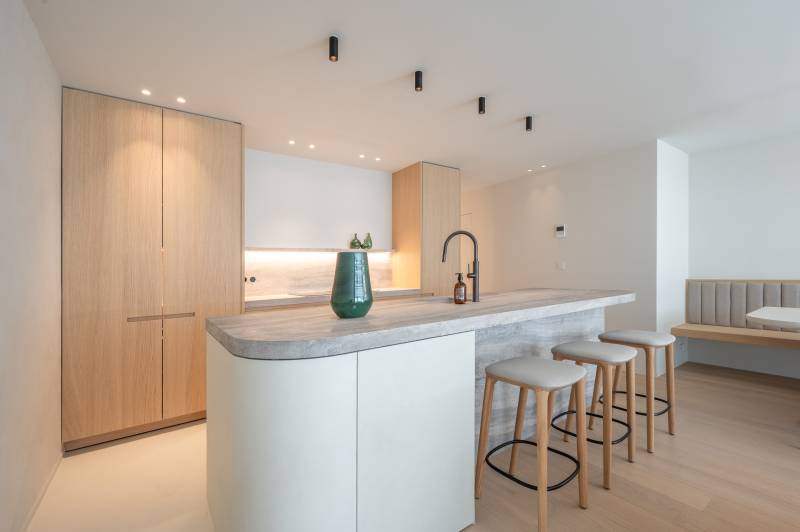 VERKOOP Appartement 3 SLPK Knokke-Zoute - zijdelings zeezicht / TOPRENOVATIE!