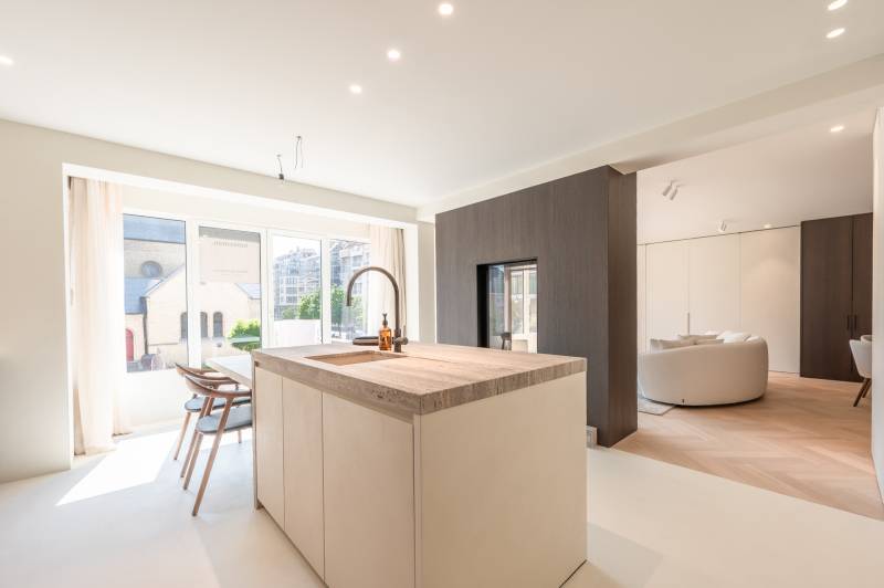 VERKOOP Appartement 3 SLPK Knokke-Heist - Topafwerking / open zicht aan de Heilig-Hartkerk