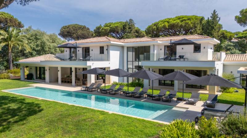 SEIZOENSVERHUUR  VILLA 6 SLPK Saint-Tropez - Hedendaagse villa / Les PArcs de Saint-Tropez