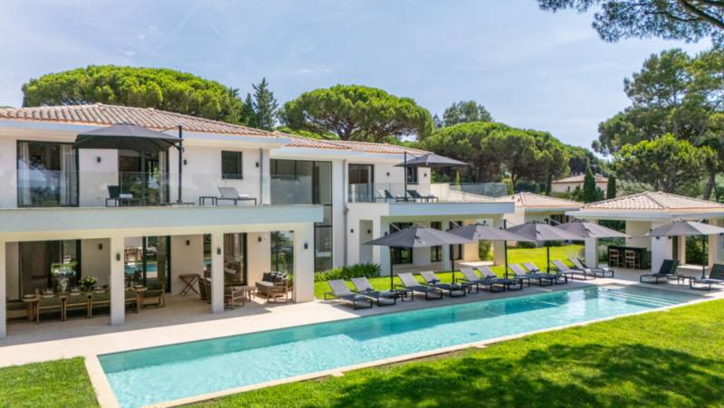 SEIZOENSVERHUUR  VILLA 6 SLPK Saint-Tropez - Hedendaagse villa / Les PArcs de Saint-Tropez