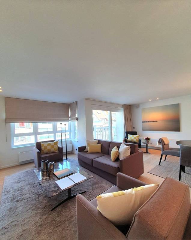 VERHUUR  Appartement Knokke-Heist -  Luxueus appartement met garage, op topligging in Knokke