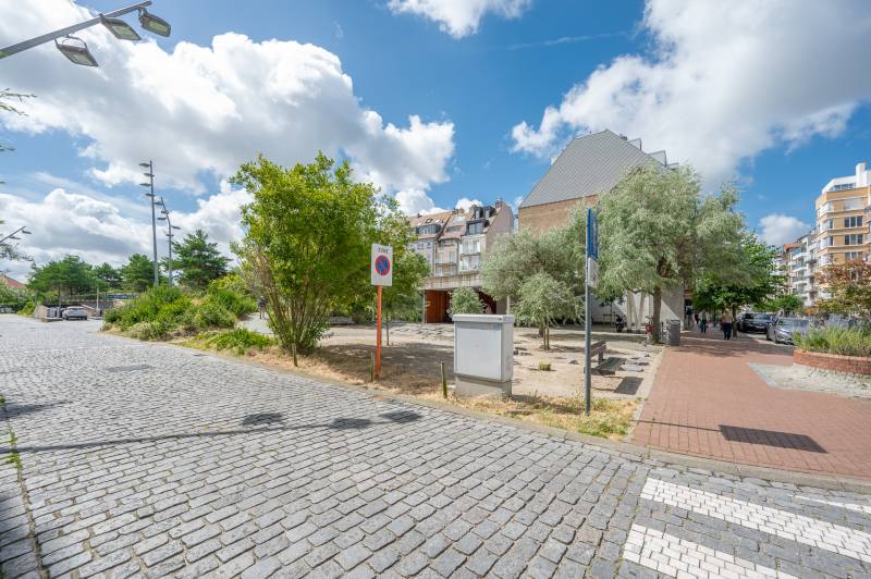 VERKOOP Garage Knokke-Heist Yzerpark - Gesloten garagebox