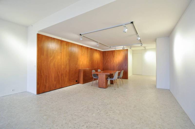 VERKOOP  Knokke-Zoute - Handelspand gelegen op de Zeedijk