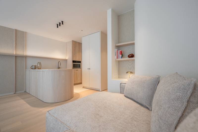 VERKOOP APPARTEMENT 2 SLPK KNOKKE-ZOUTE - HOOGWAARDIGE AFWERKING / zijdelings zeezicht