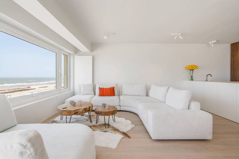 VERKOOP  Appartement 4 SLPK Knokke-Heist -HOEKAPPARTEMENT / panoramisch ZEEZICHT