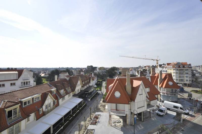 VERHUUR  Appartement 2 SLPK Knokke-Zoute -Kustlaan / Hedendaagse afwerking