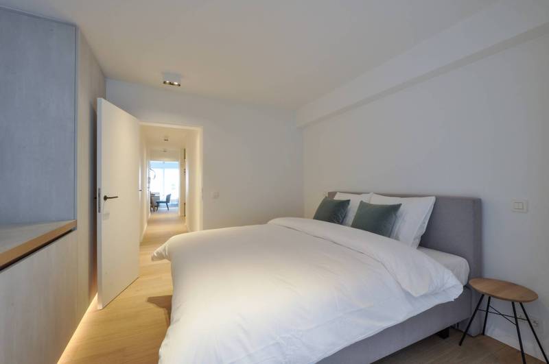 VERKOOP  Appartement 2 SLPK Knokke-Heist -Zeedijk / vlakbij Zeilclub Duinbergen