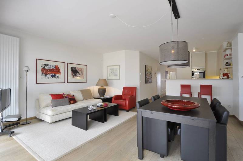 VERHUUR  Appartement 2 SLPK Knokke-Heist -Dumortierlaan/ tegenover Heilig Hartkerk