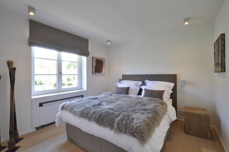 VERKOOP Villa 7 SLPK Knokke-Zoute -Alleenstaande hedendaagse villa met zwembad 