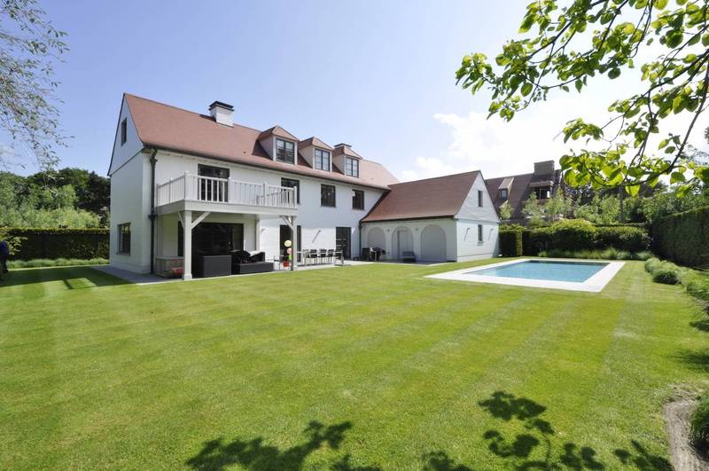 VERKOOP Villa 7 SLPK Knokke-Zoute -Alleenstaande hedendaagse villa met zwembad 