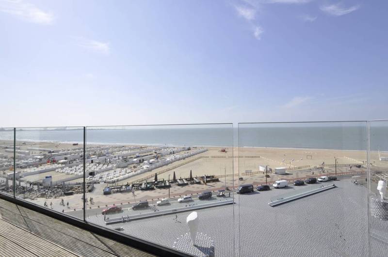 VERHUUR  Appartement 3 SLPK Knokke-Heist -Rubensplein / Frontaal zeezicht