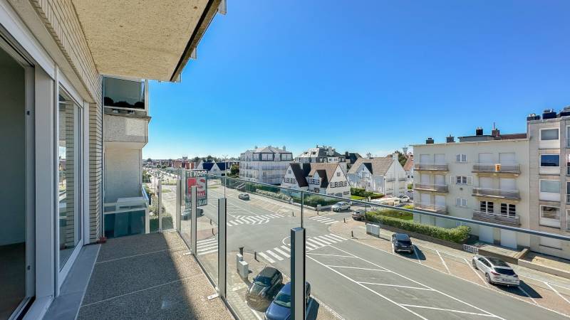 VERKOOP APPARTEMENT 3 SLPK KNOKKE-HEIST - PRACHTIG ZEEZICHT / ZONNEKANT
