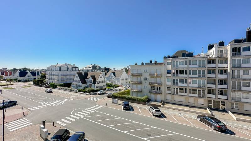 VERKOOP APPARTEMENT 3 SLPK KNOKKE-HEIST - PRACHTIG ZEEZICHT / ZONNEKANT