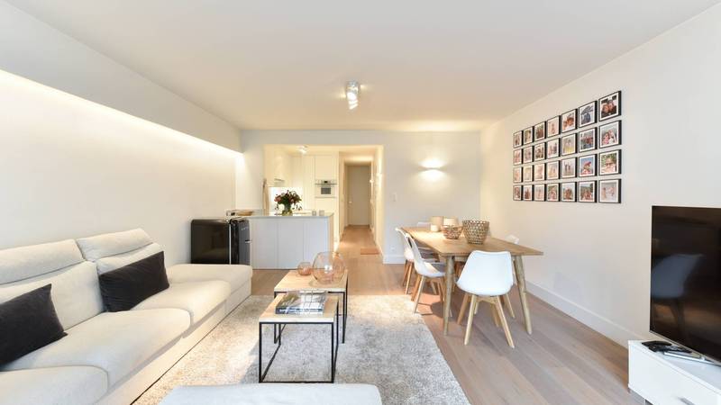 VERKOOP  Appartement 2 SLPK Knokke-Zoute -zijdelings zeezicht / aan Driehoeksplein
