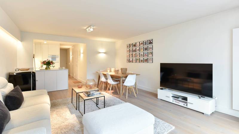 VERKOOP  Appartement 2 SLPK Knokke-Zoute -zijdelings zeezicht / aan Driehoeksplein