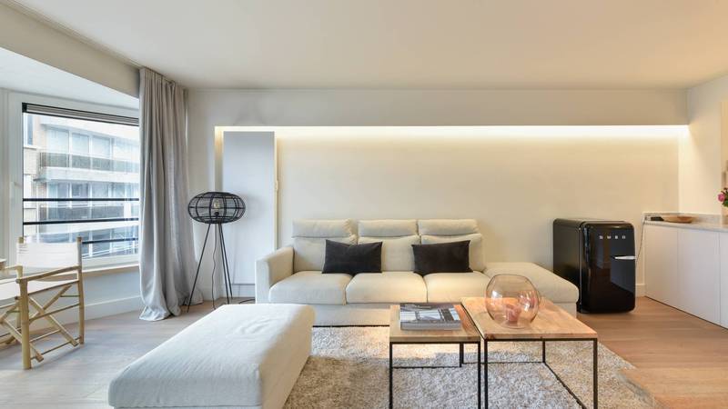 VERKOOP  Appartement 2 SLPK Knokke-Zoute -zijdelings zeezicht / aan Driehoeksplein