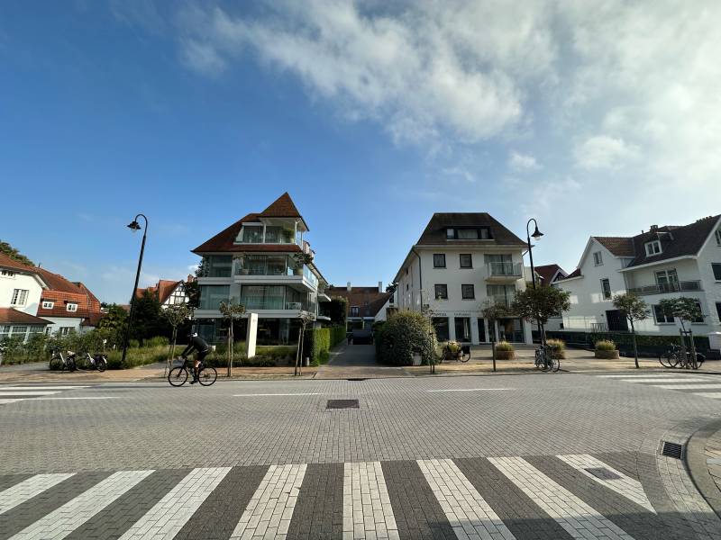 VERKOOP Garage  Knokke-Zoute - Garage / Kustlaan