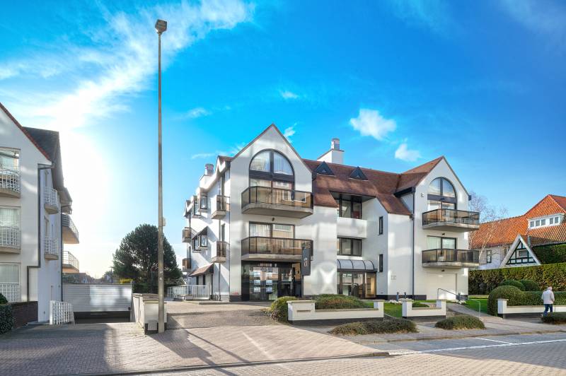 VERKOOP Commercieel pand Knokke-Zoute - Kustlaan / aan Minigolf